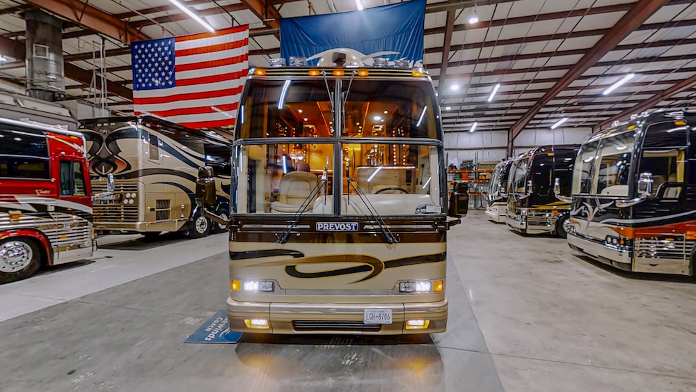 2000 Prevost Featherlite H3-45 For Sale