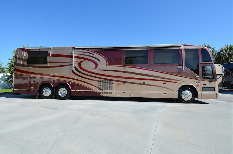 2000 Prevost Liberty H3-45 For Sale