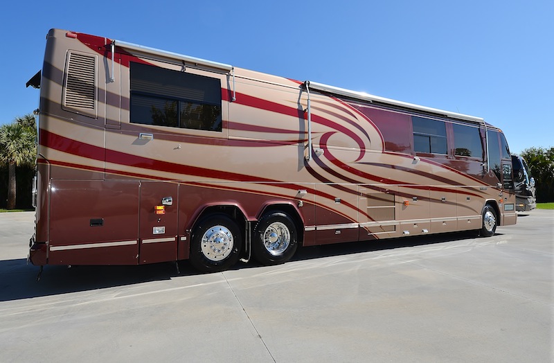 2000 Prevost Liberty H3-45 For Sale