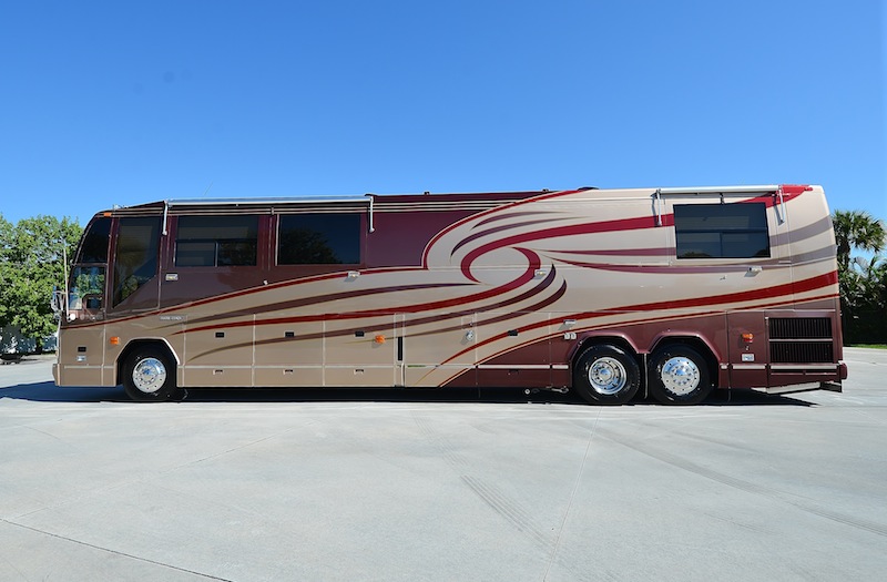 2000 Prevost Liberty H3-45 For Sale