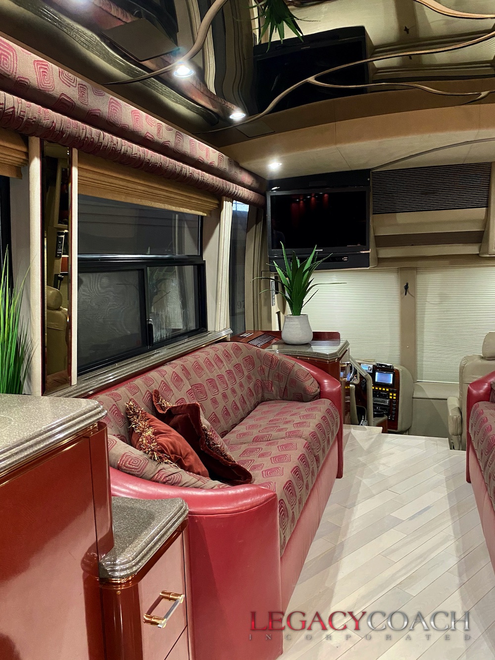 2000 Prevost Marathon H3-45 For Sale