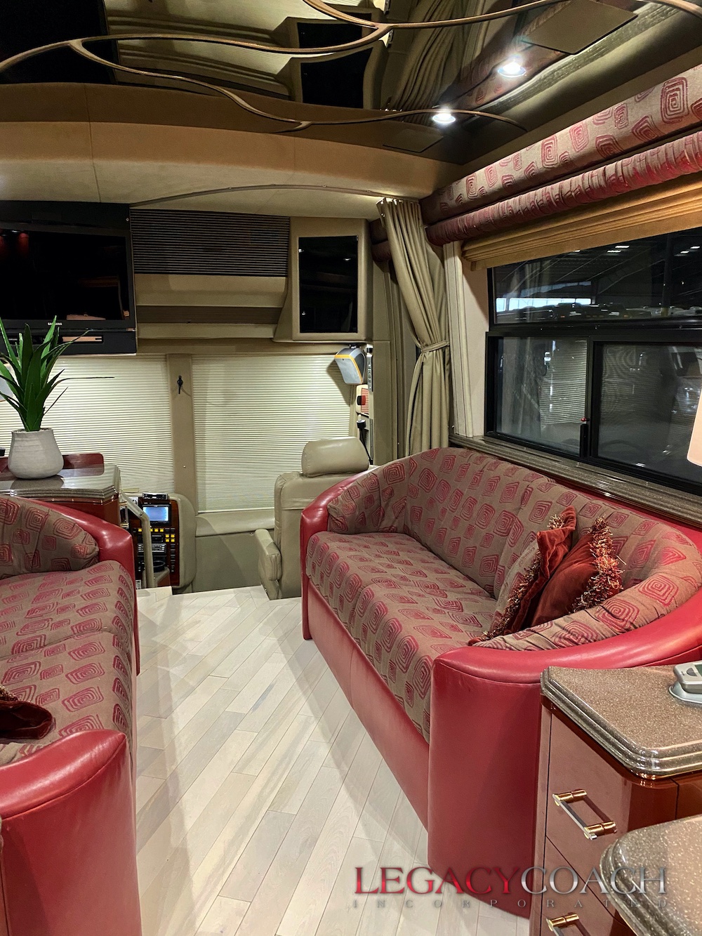 2000 Prevost Marathon H3-45 For Sale