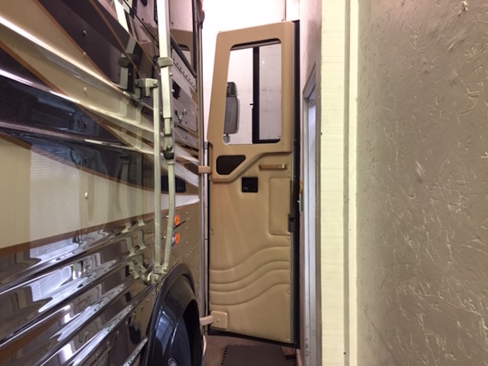 2000 Prevost Marathon XL For Sale