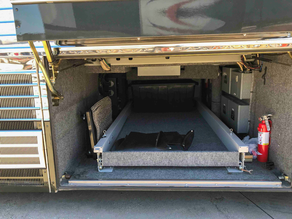 2000 Prevost Marathon XL For Sale