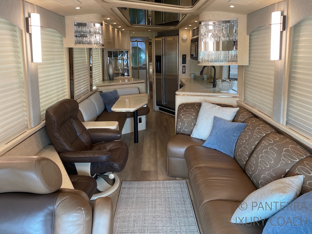 2000 Prevost Marathon XL For Sale