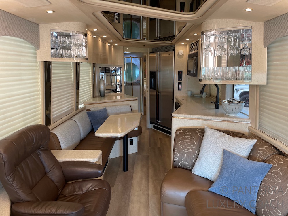 2000 Prevost Marathon XL For Sale