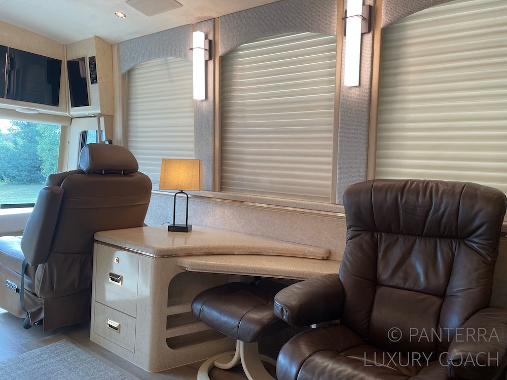 2000 Prevost Marathon XL For Sale