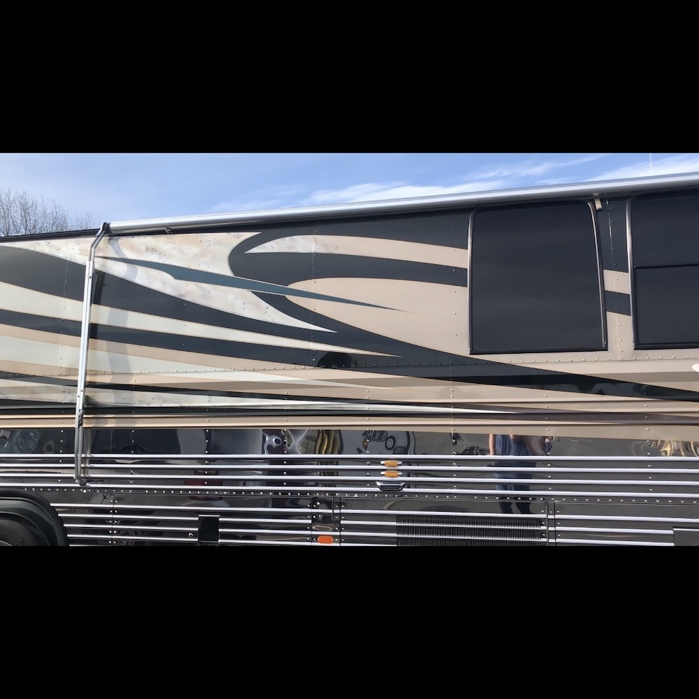 2000 Prevost Marathon XL For Sale