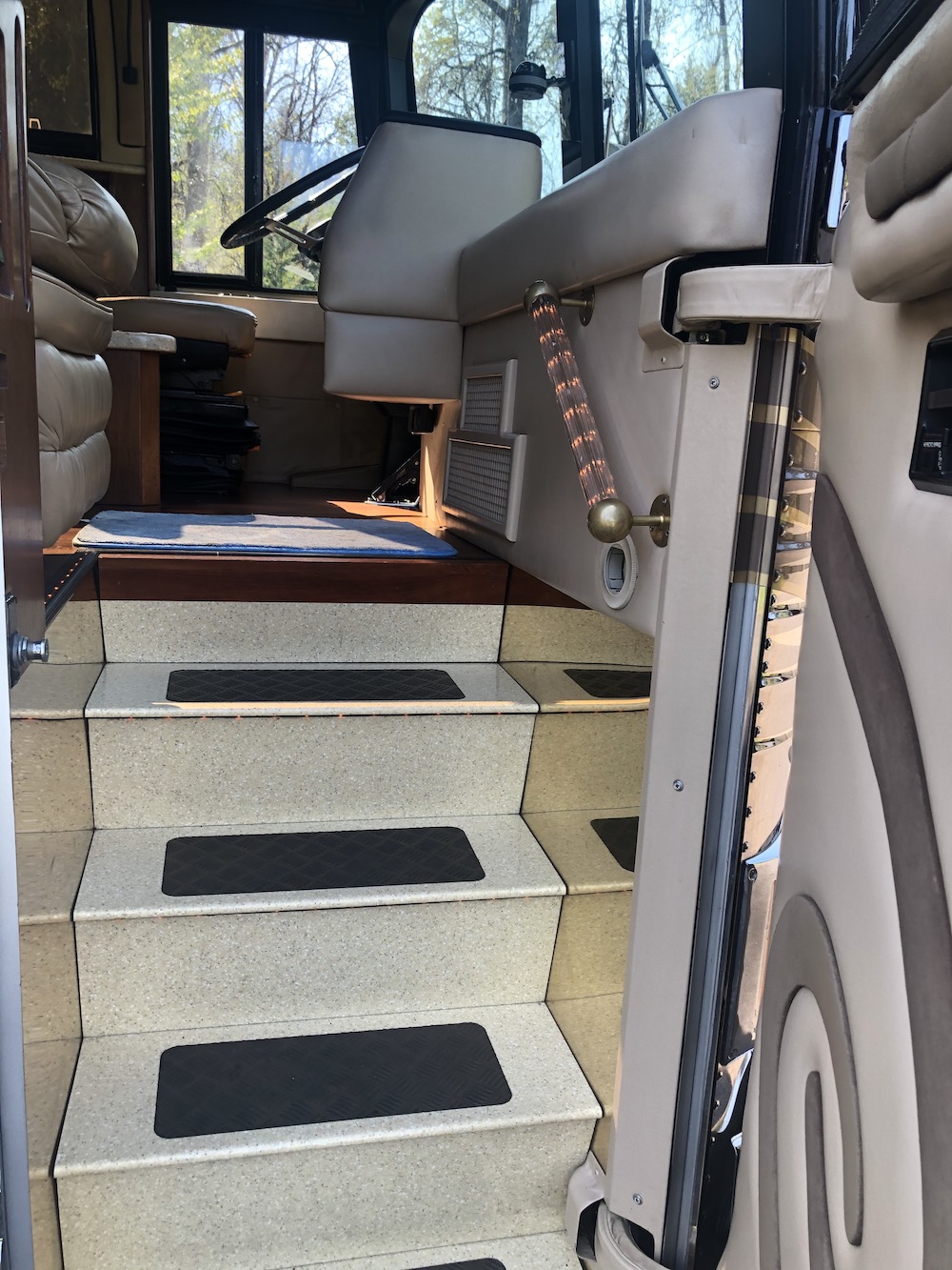 2000 Prevost Royale XL For Sale