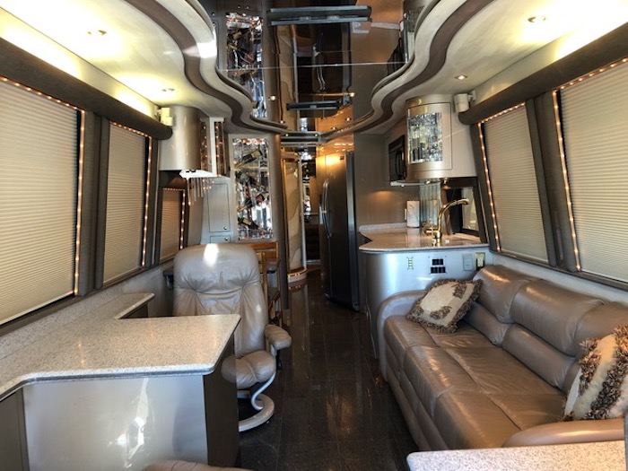 2000 Prevost Vantare XL For Sale