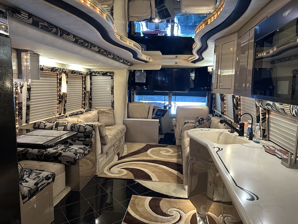 2000 Prevost Vogue XL For Sale