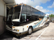 2001 Prevost Featherlite H3-45