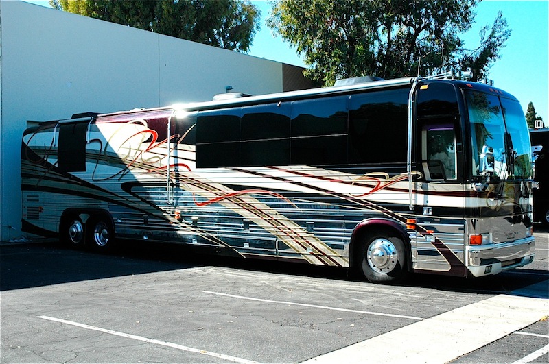 2001 Prevost Country Coach XLII