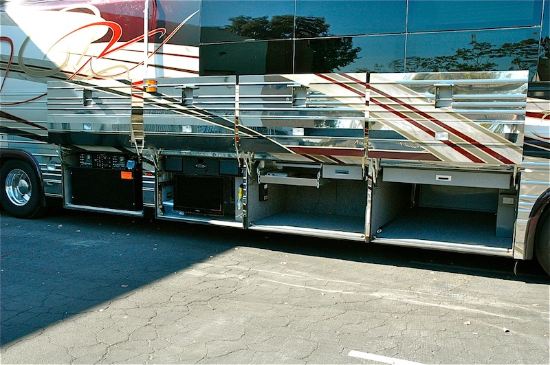 2001 Prevost Country Coach XLII