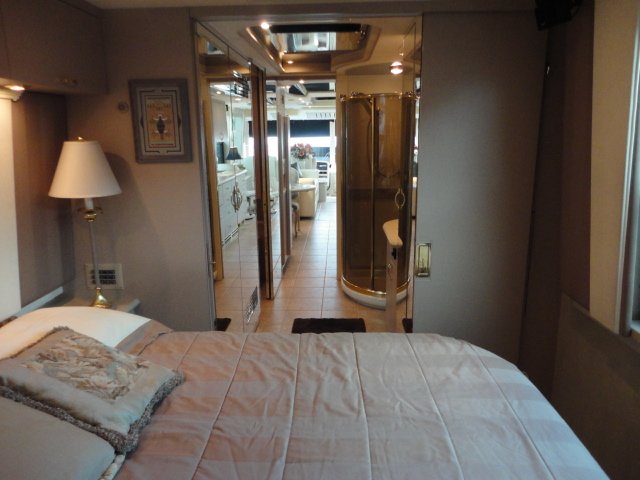 2001 Prevost Country Coach XLII For Sale