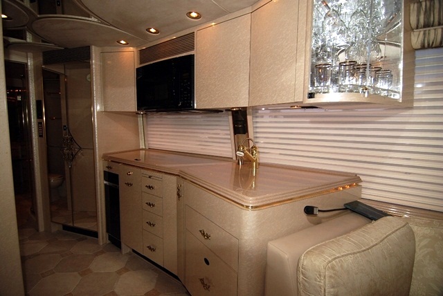 2001 Prevost Marathon H3-45