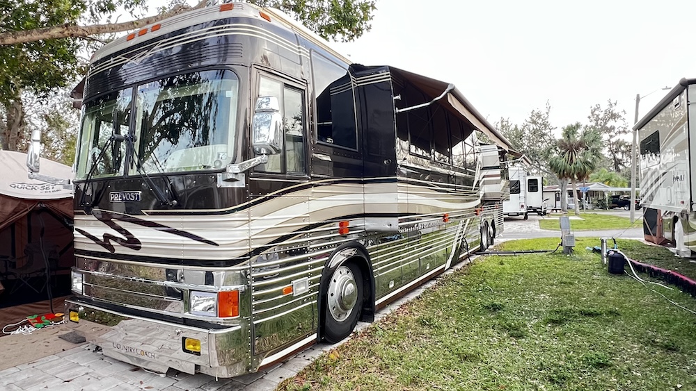 2001 Prevost Country Coach For Sale