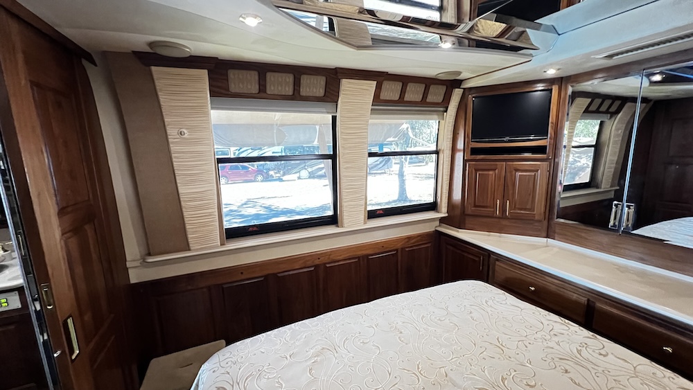 2001 Prevost Country Coach For Sale