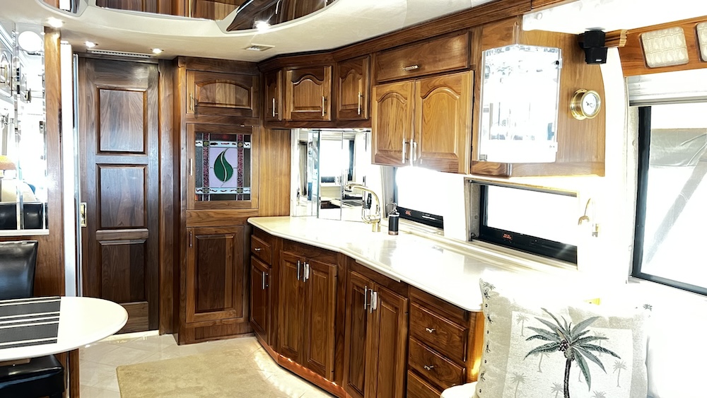 2001 Prevost Country Coach For Sale