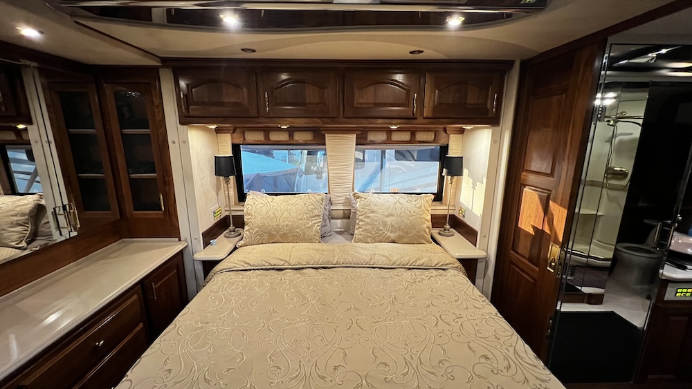 2001 Prevost Country Coach For Sale