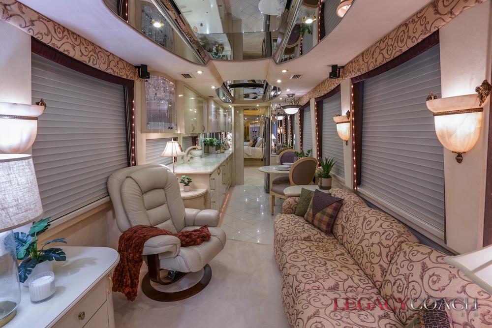 2001 Prevost Country Coach XLII For Sale