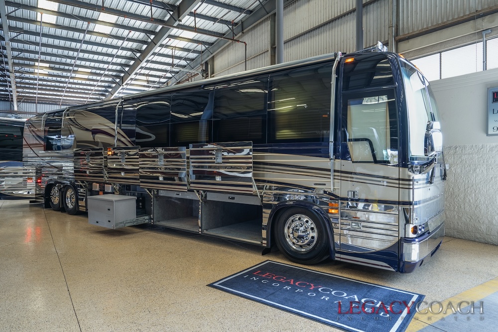 2001 Prevost Country Coach XLII For Sale