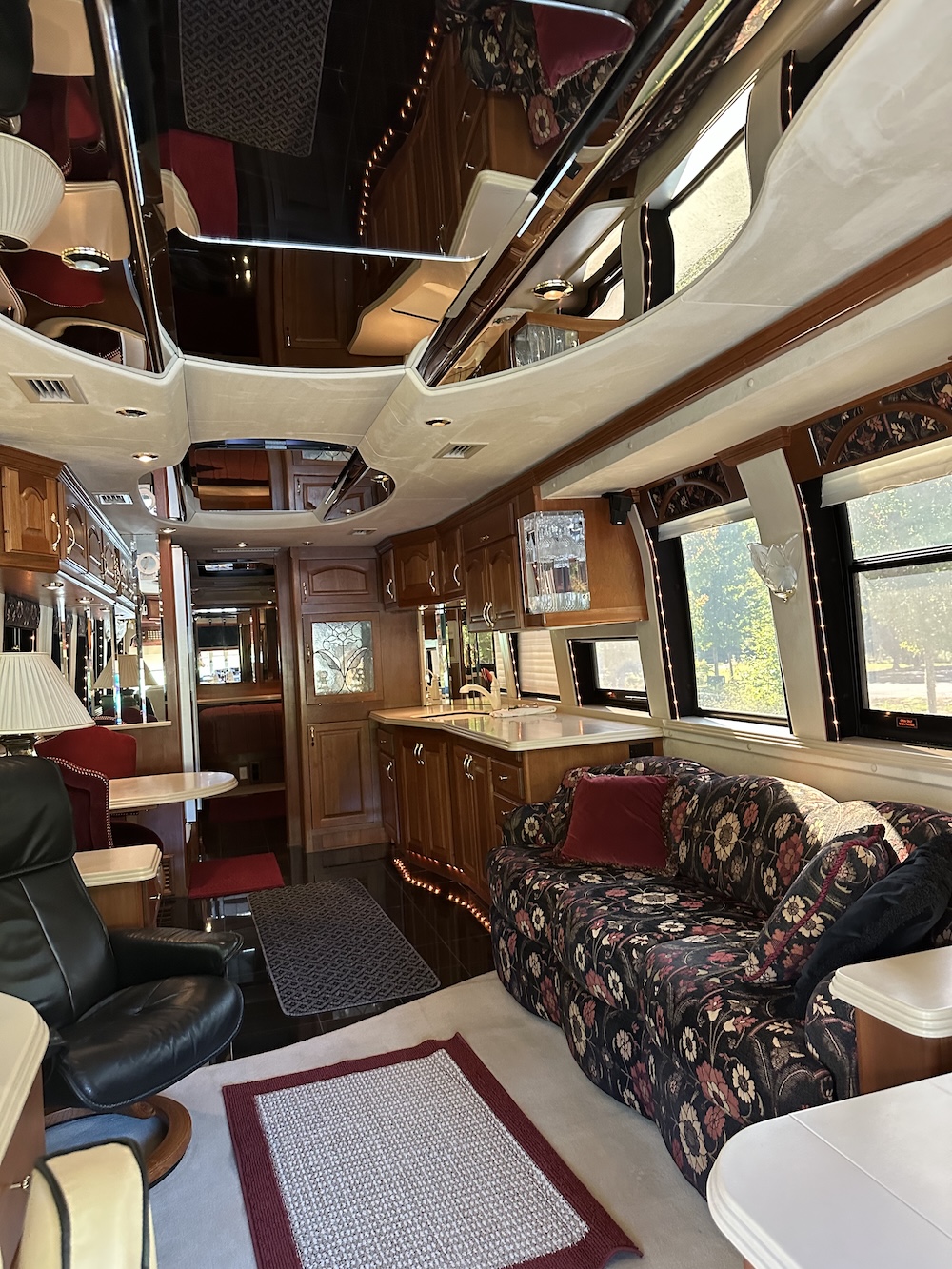2001 Prevost Country Coach XLII For Sale