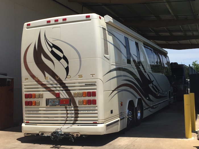 2001 Prevost Featherlite H3-45 For Sale