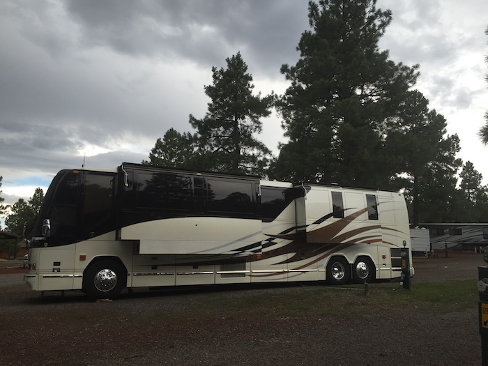 2001 Prevost Featherlite H3-45 For Sale