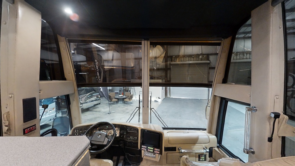 2001 Prevost Featherlite H3-45 For Sale