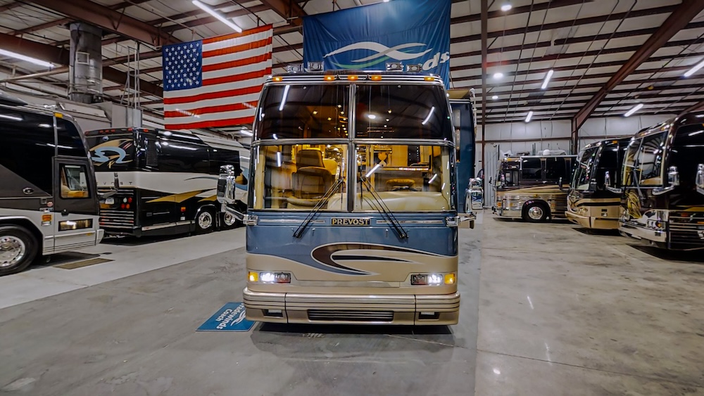 2001 Prevost Featherlite H3-45 For Sale