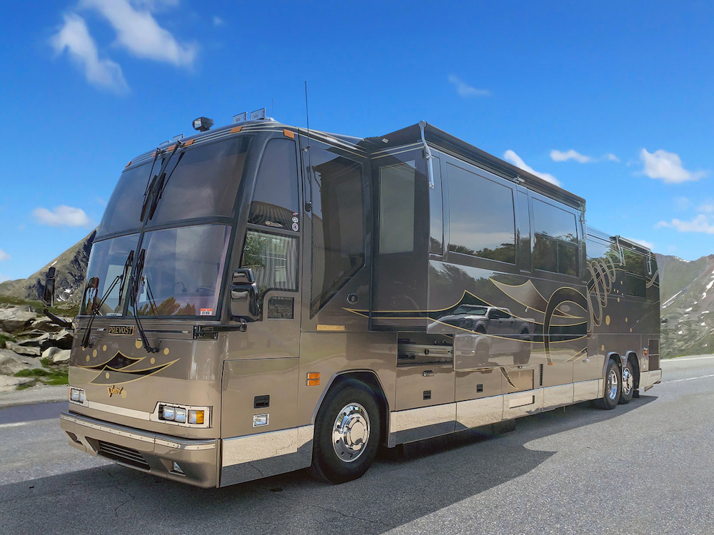 2001 Prevost Featherlite H3-45 For Sale