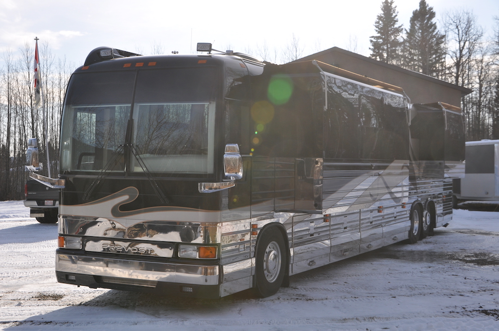 2001 Prevost Featherlite XLII For Sale