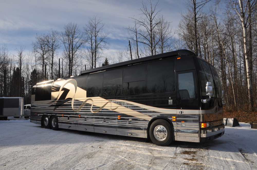 2001 Prevost Featherlite XLII For Sale