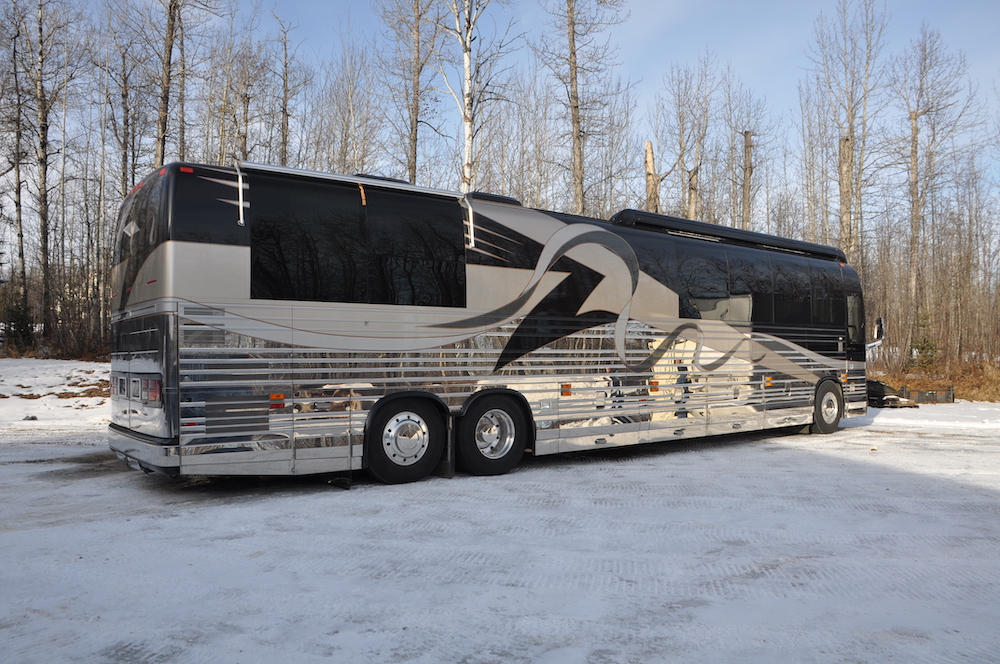 2001 Prevost Featherlite XLII For Sale