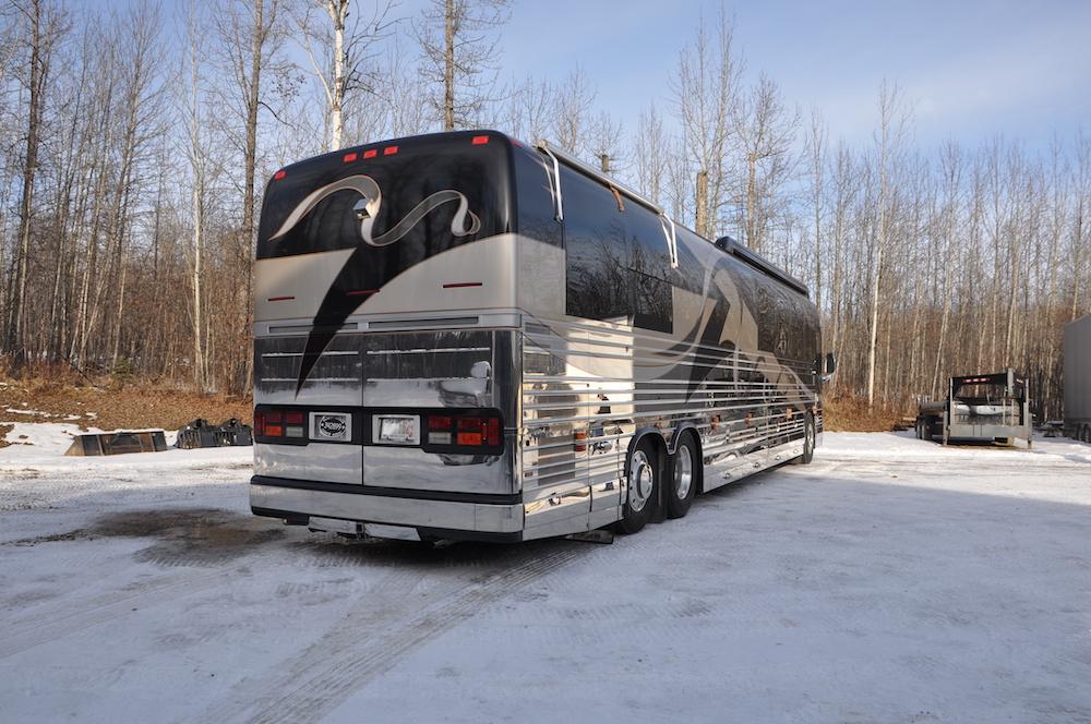 2001 Prevost Featherlite XLII For Sale