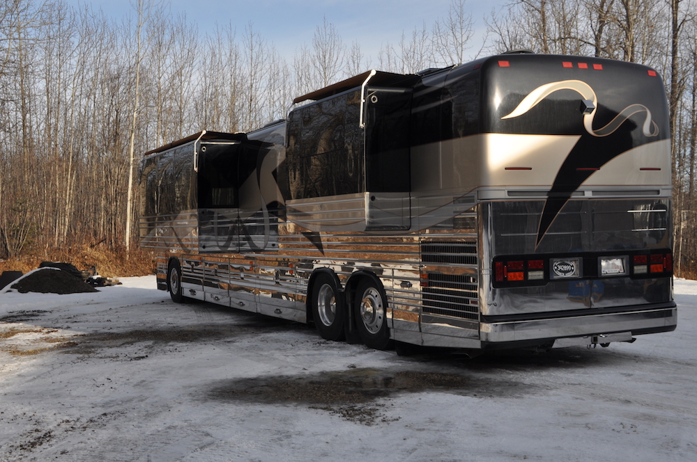 2001 Prevost Featherlite XLII For Sale