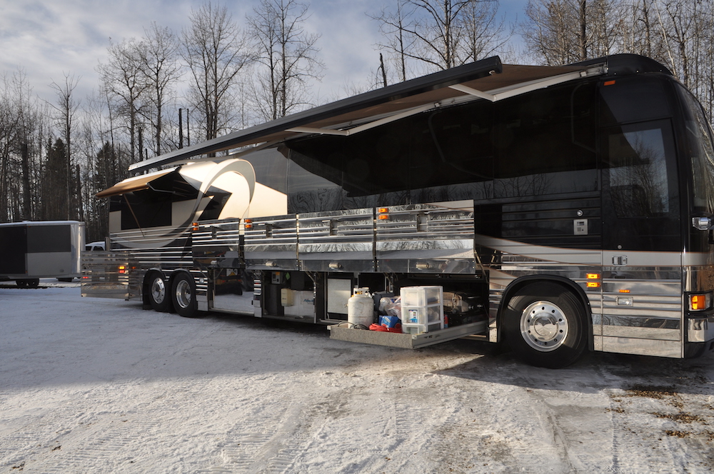 2001 Prevost Featherlite XLII For Sale