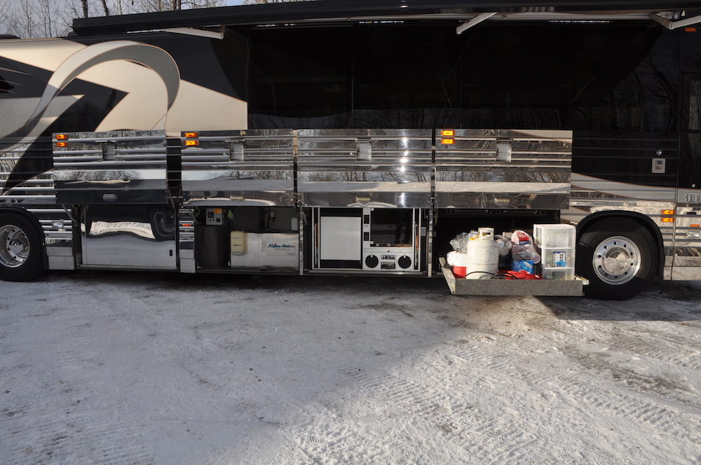 2001 Prevost Featherlite XLII For Sale