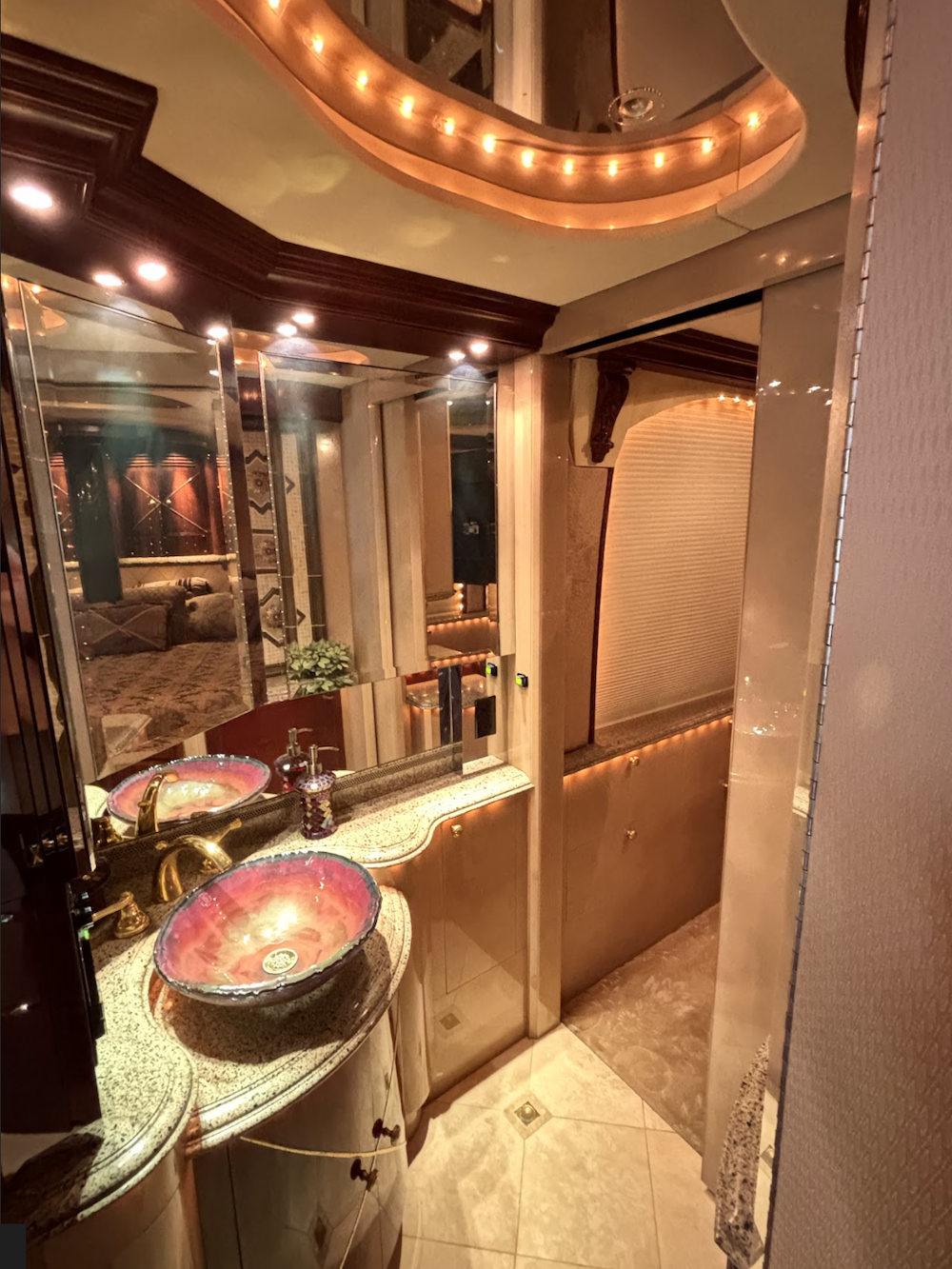 2001 Prevost Liberty XLII For Sale