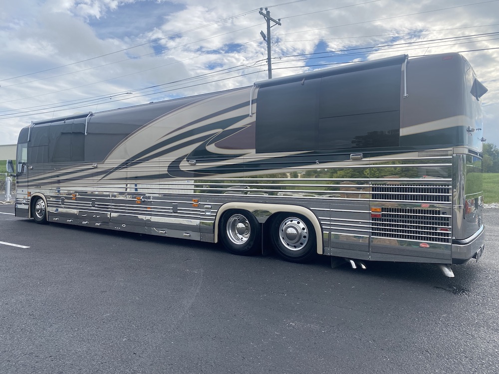 2001 Prevost Liberty XLII For Sale