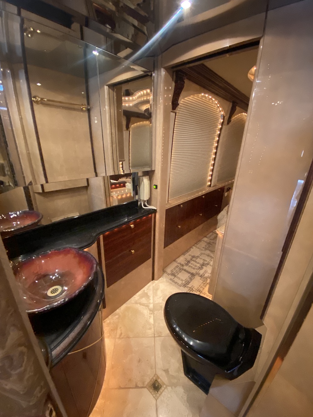 2001 Prevost Liberty XLII For Sale