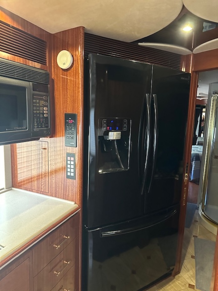 2001 Prevost  Marathon H3-45 For Sale