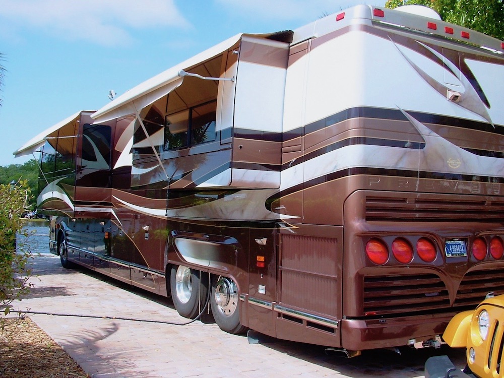 2001 Prevost Marathon H3-45 For Sale