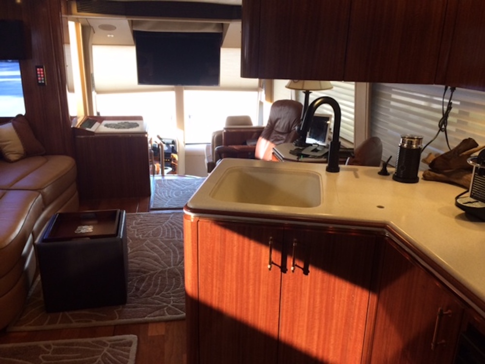 2001 Prevost Marathon H3-45 For Sale