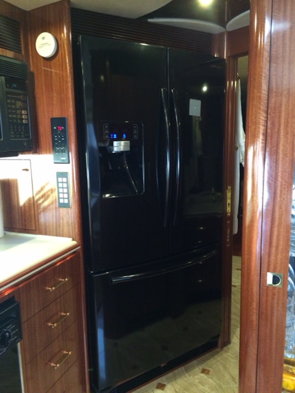 2001 Prevost Marathon H3-45 For Sale