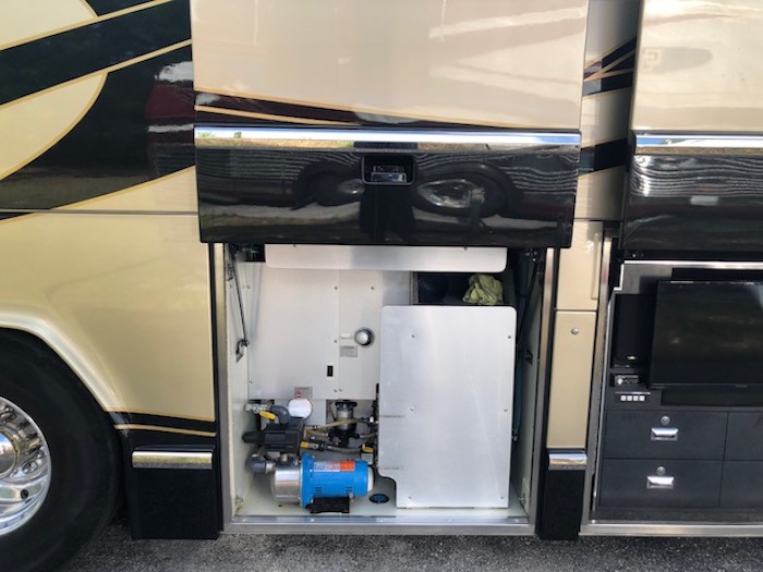 2001 Prevost Marathon H3-45 For Sale