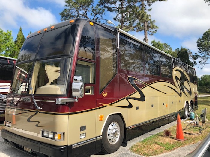 2001 Prevost Marathon H3-45 For Sale