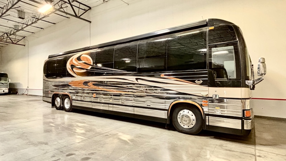 2001 Prevost Marathon XLII For Sale