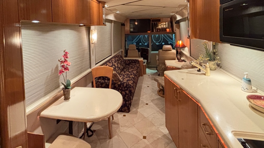 2001 Prevost Marathon XLII For Sale